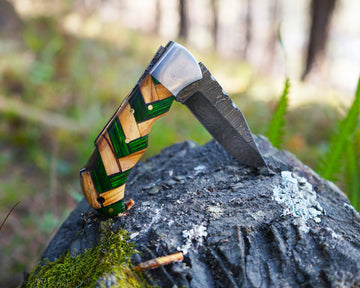 Premium Damascus Folding Knife - Sharp Blade pocket knife - Best for Camping and Hunting - Comes with the sheath
